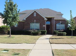 957 Crystal Lake Dr, Frisco, TX 75034