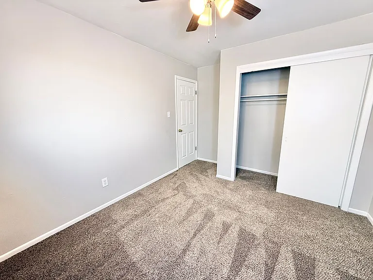 6450 Chippewa Rd — Photo 11