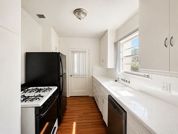 2nd image of 1230-1234 McClellan Dr #1230