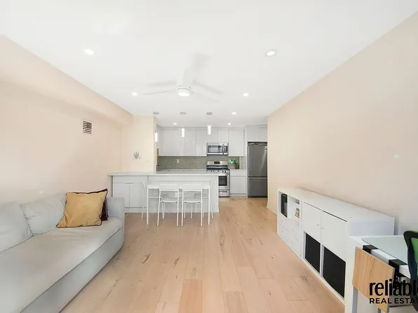 301 Cathedral Pkwy APT 3M, New York, NY 10026