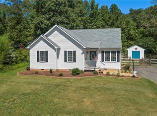 2120 Lakeview Dr, Powhatan, VA 23139
