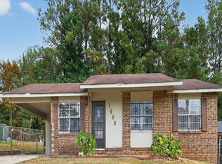 1400 Lockhart Cir, Phenix City, AL 36869