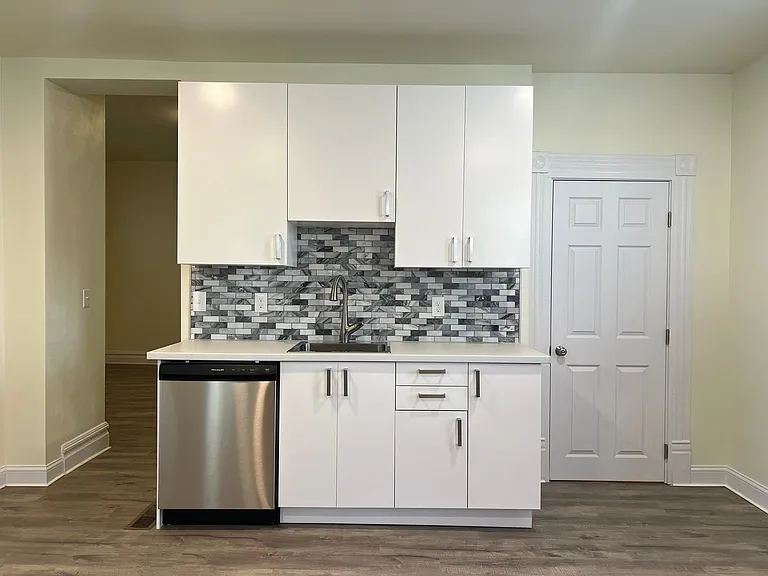 2217 Spring St #1 — Photo 18