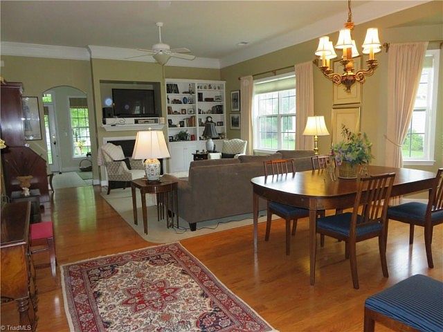 1st image of 5005 Lake Laurel Ct