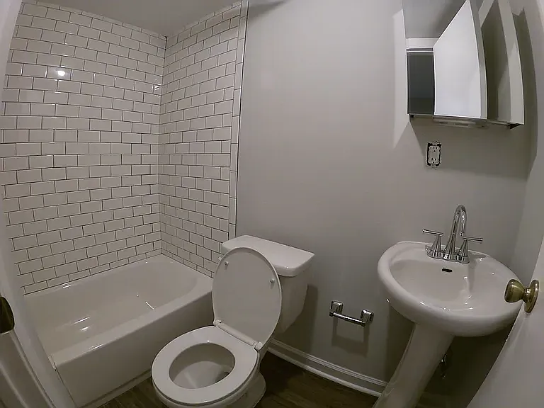 39 Mary St #1 — Photo 5