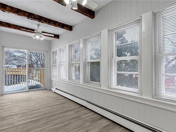4th image of 107 Blackstone St