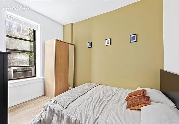 4th image of 327 E 3rd St APT 1E
