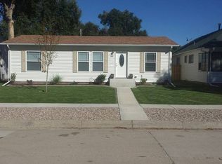 906 Q St, Bridgeport, NE 69336