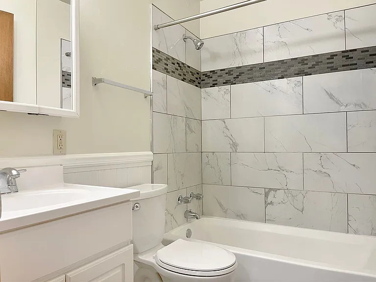 View Pointe Apartments — Photo 31
