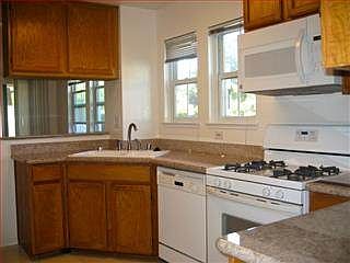 5th image of 1084 Tiller Ln