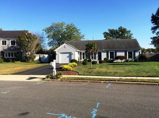 1079 Cavan Dr, Toms River, NJ 08753