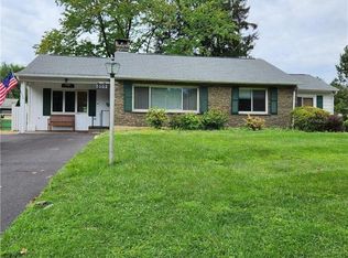 3302 Cambridge Cir S, Allentown, PA 18104