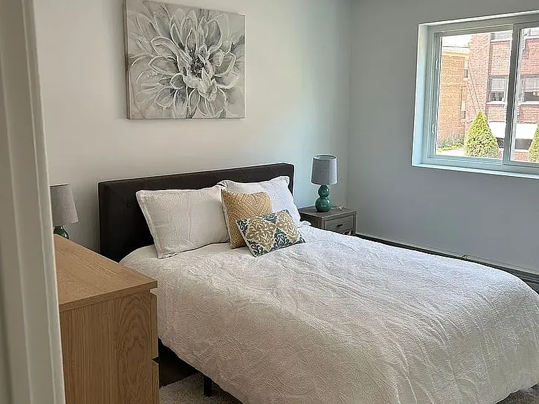 5320 N Damen Ave #500 — Photo 8