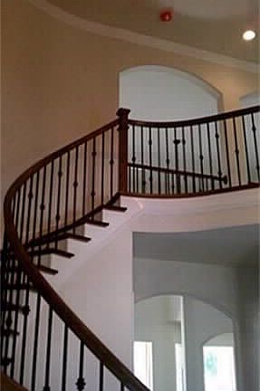 3rd image of 514 Harvest Hill Dr