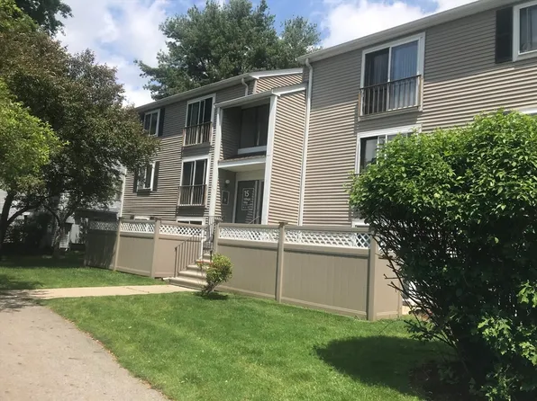 15 Village Way APT 3, Natick, MA 01760