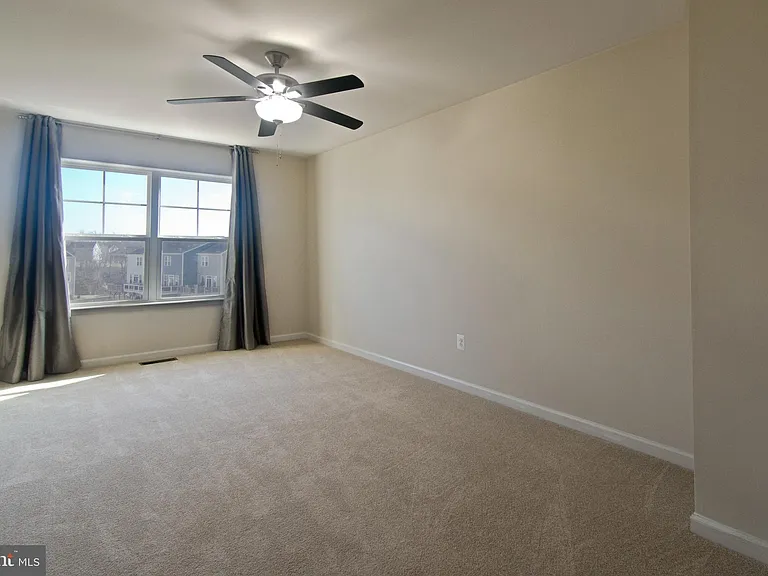 105 Gristmill Ct — Photo 18
