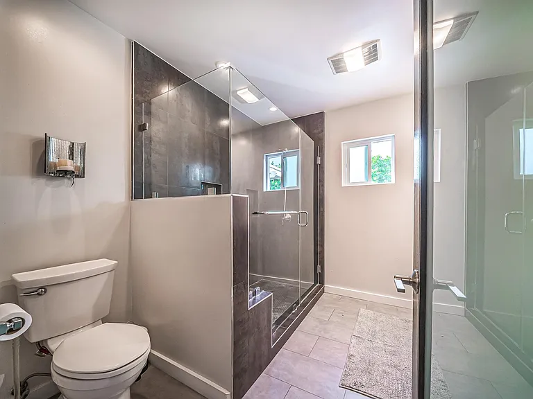 5751 Corteen Pl — Photo 25
