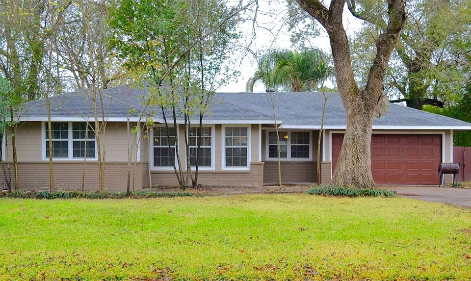 1st image of 9637 Pine Lake Dr