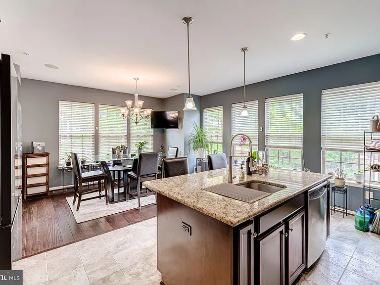 510 Overlook Park Dr #32 — Photo 31
