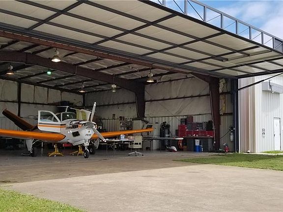 2nd image of 159A Aviator Dr