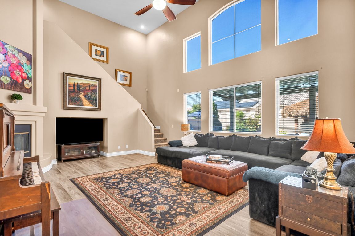 next background image