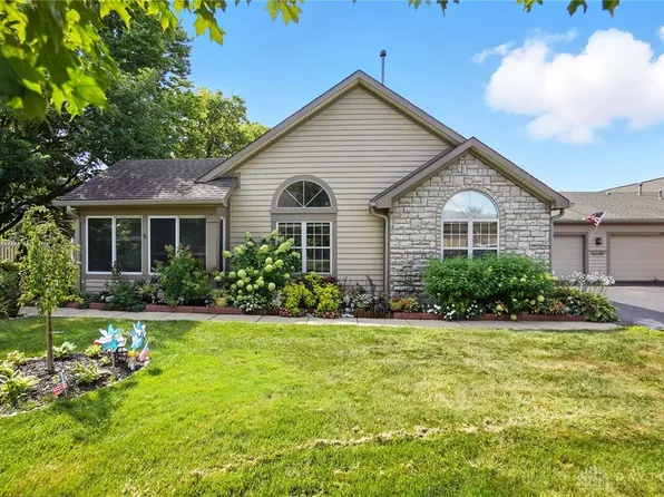 49 Villa Pointe Dr, Springboro, OH 45066