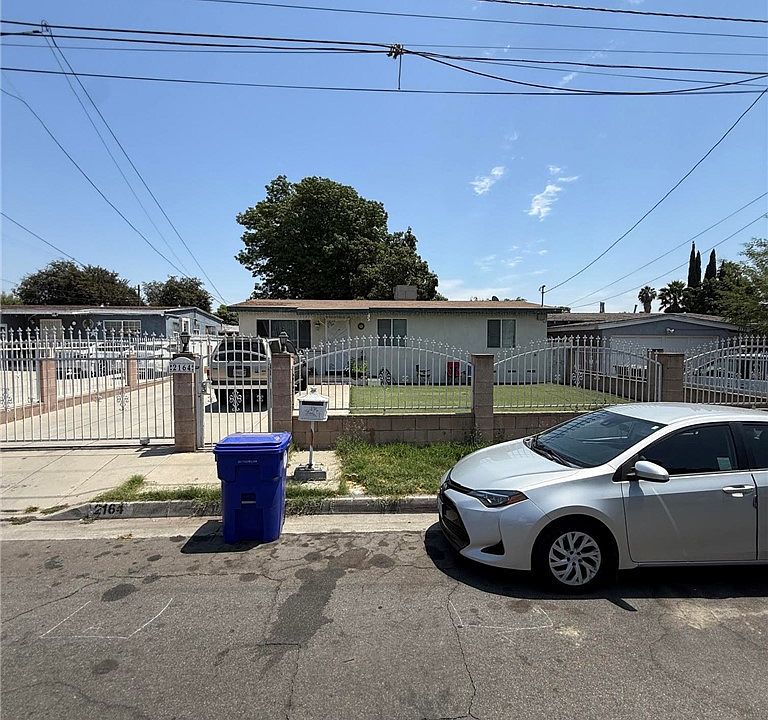 2nd image of 2164 Goodall Ave