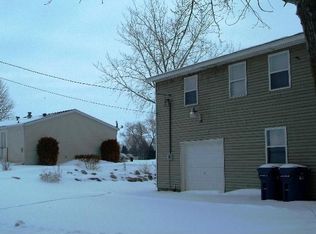 749 Sunset Beach Rd, Suamico, WI 54173