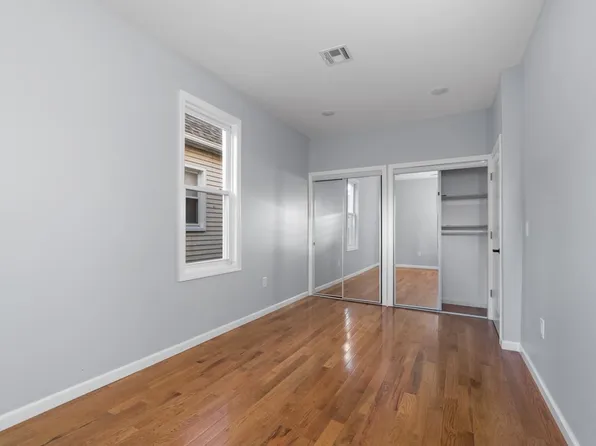 170 West 10th Street image 12 of 19