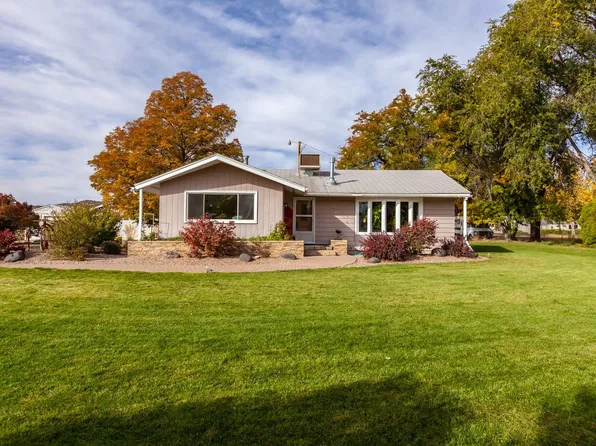 1303 13th Rd, Loma, CO 81524