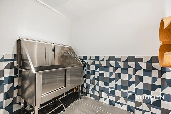 Rented by Nooklyn NYC LLC | media 53