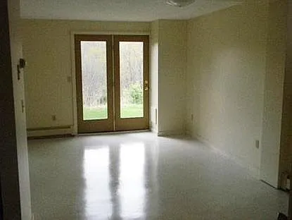 Blueberry Hill Apartments — Photo 3