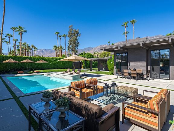 4th image of 1270 E Sierra Way