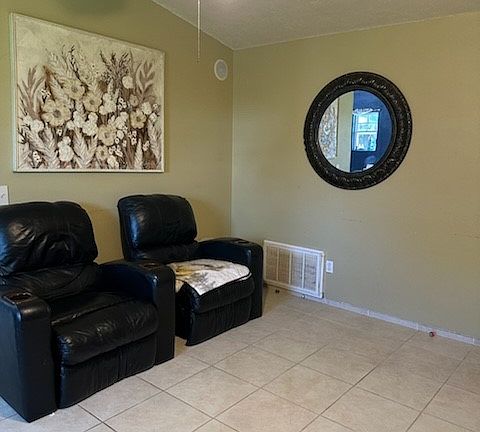 2nd image of 310 E Mimosa Pl