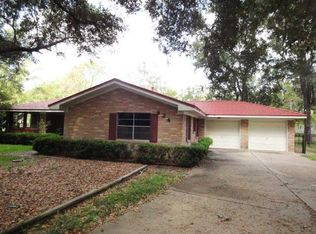 424 Bluebonnet Dr, Jones Creek, TX 77541