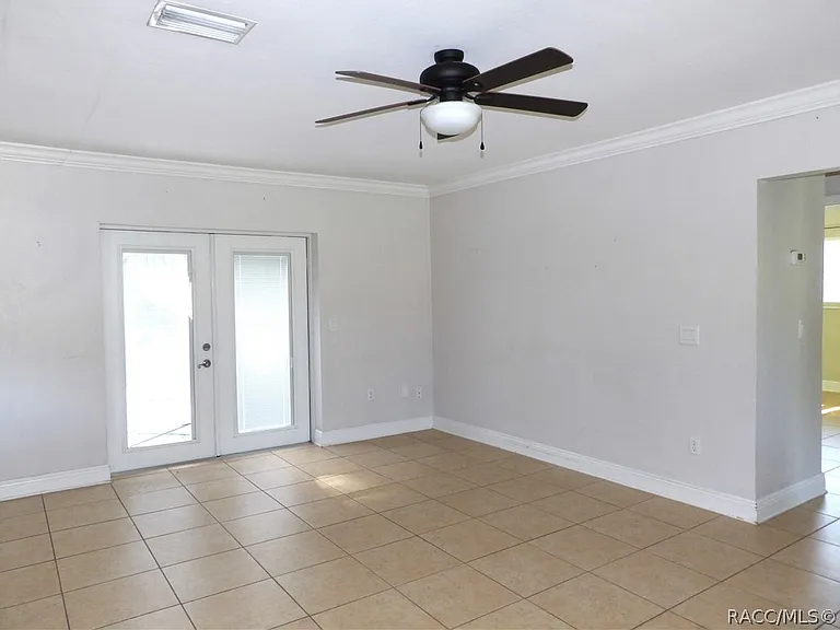 1006 Sherwood Ave — Photo 4