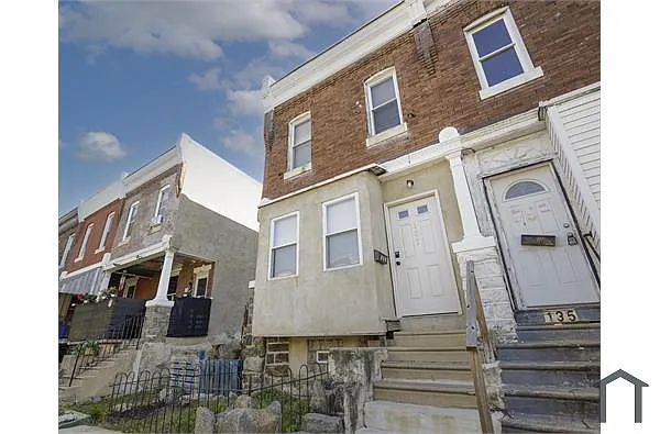 Building Photo - 137 N Hobart St