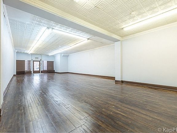 3rd image of 4157 S Archer Ave #1