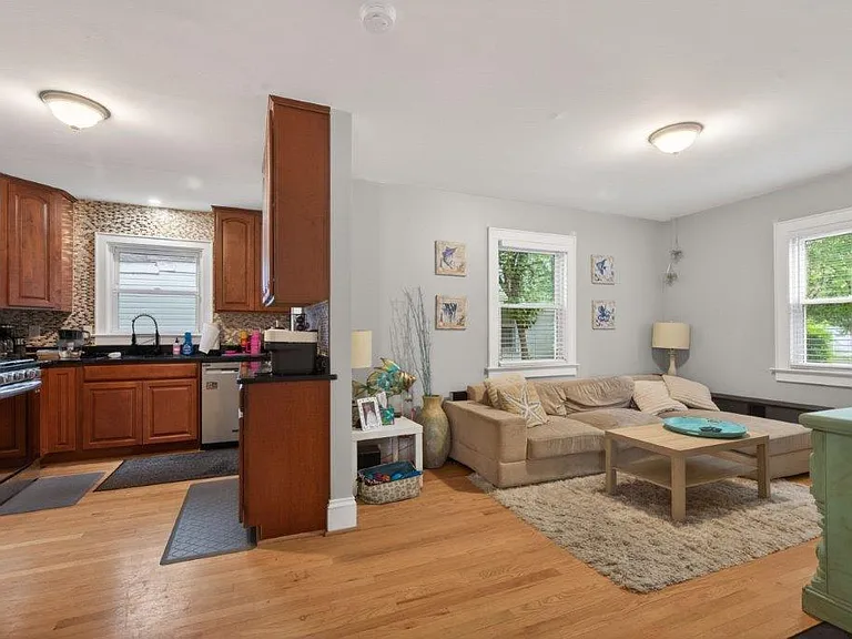 1200 Brunswick Ave — Photo 10