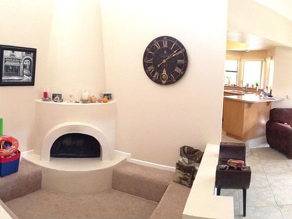 4th image of 1027 E Desert Cove Ave