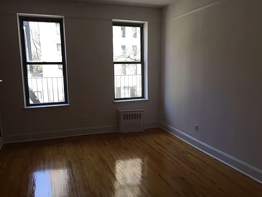 Rented by Metropolis Real Estate of Manhattan | media 21