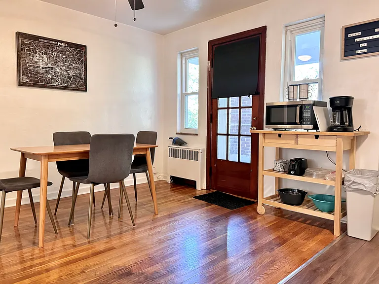 3512 Hazelwood Ave #2 — Photo 3