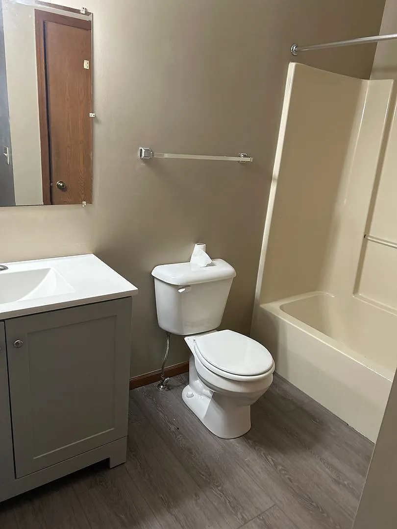 Wabash Apartments — Photo 4