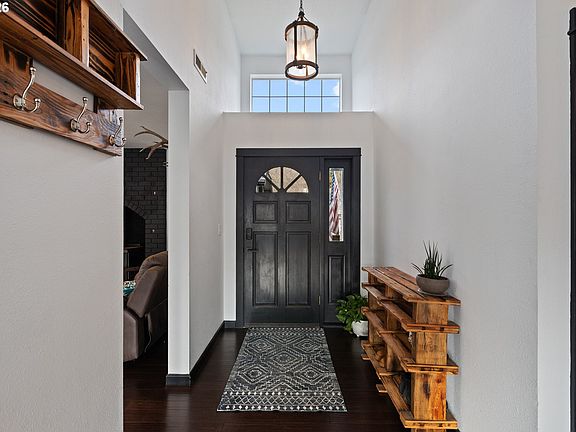 5th image of 1774 E 4th Ave