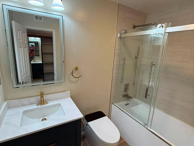 330 N Civic Dr #201 — Photo 13