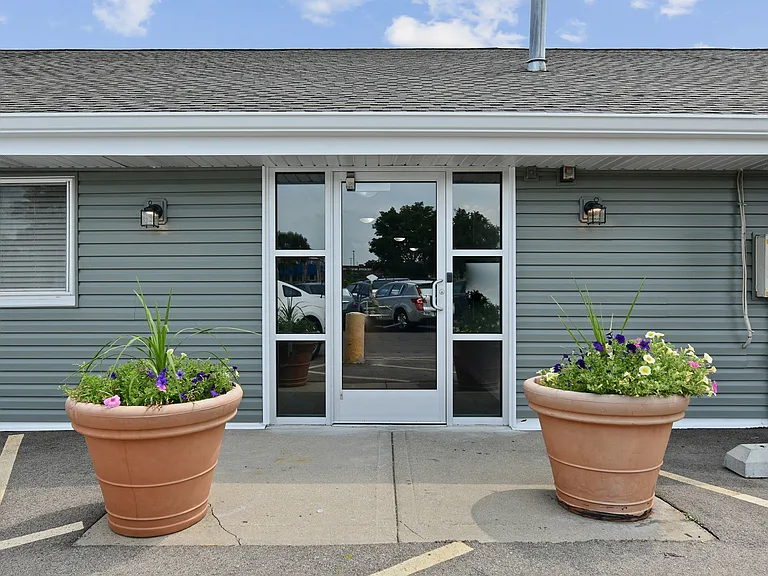 Fox Run Apartments — Photo 20