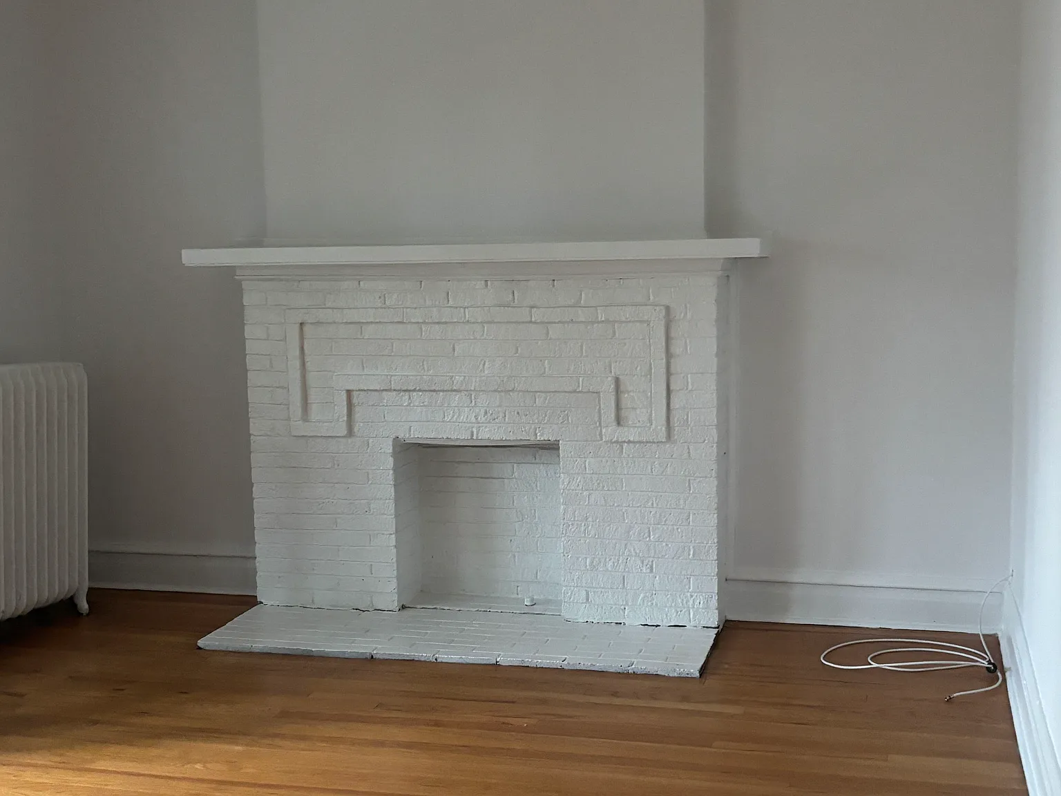 1 bed, 1.0 bath, 900 sqft, $1,685 — Photo 2