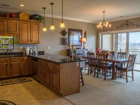 4th image of 31 Royal Vista Dr