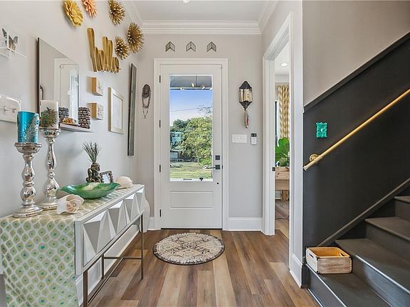 3rd image of 1821 Aycock St