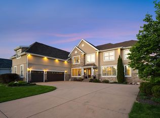 16299 Stemmer Ridge Rd NW, Shakopee, MN 55379